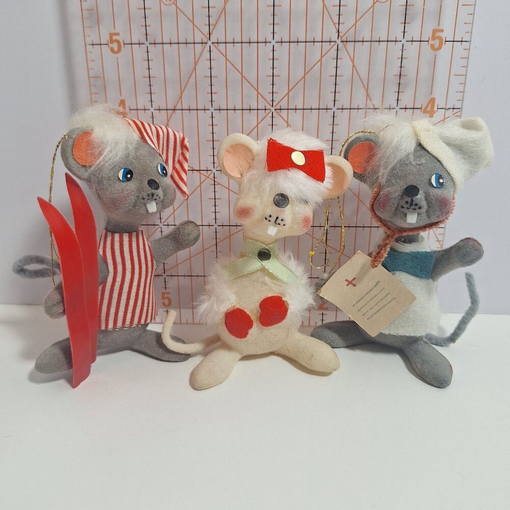 3 Vtg Flocked Mouse Mice Lot 4" Christmas Ornaments White Gray Nurse Adorable! - Picture 3 of 11